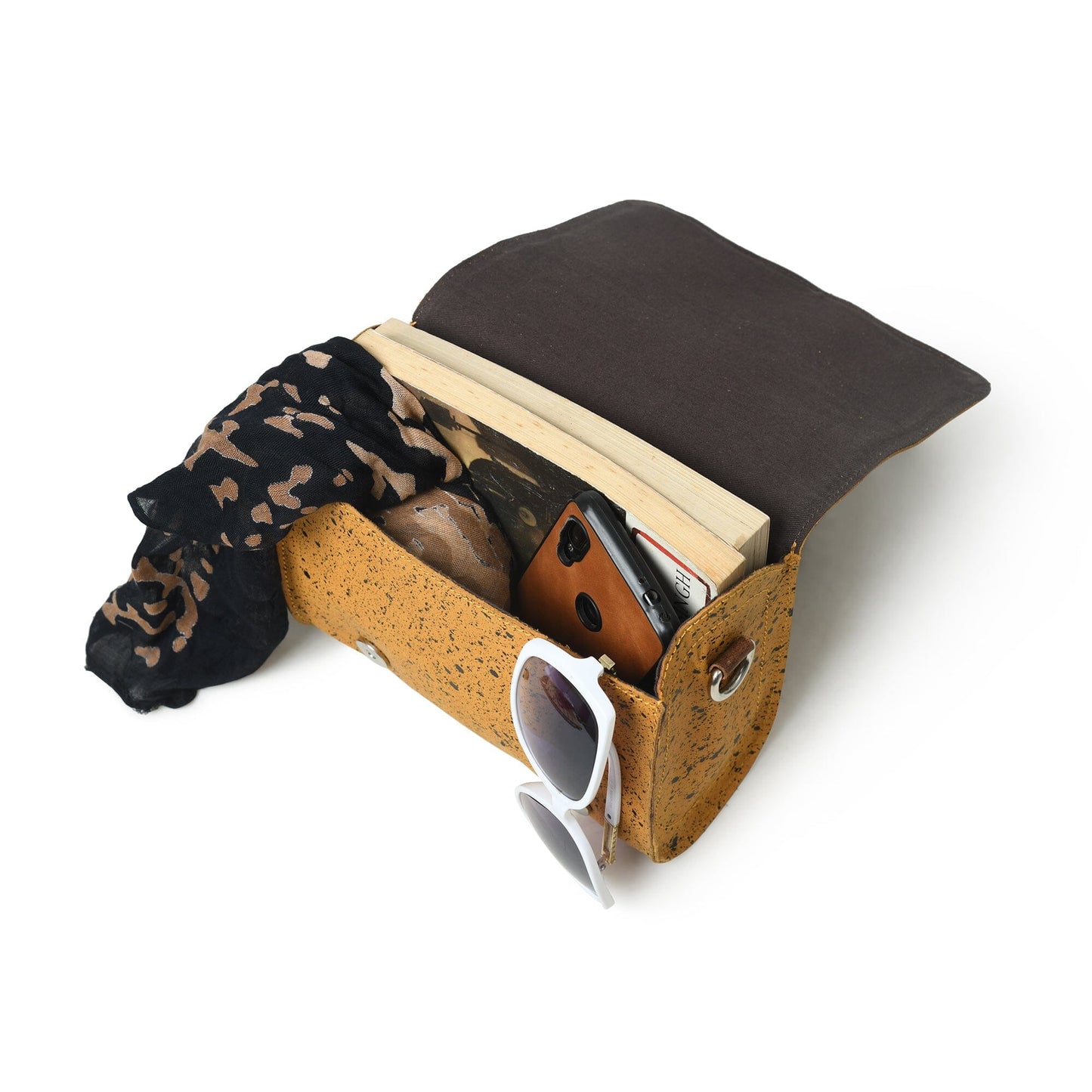 The Amber Vintage Saddle Pouch