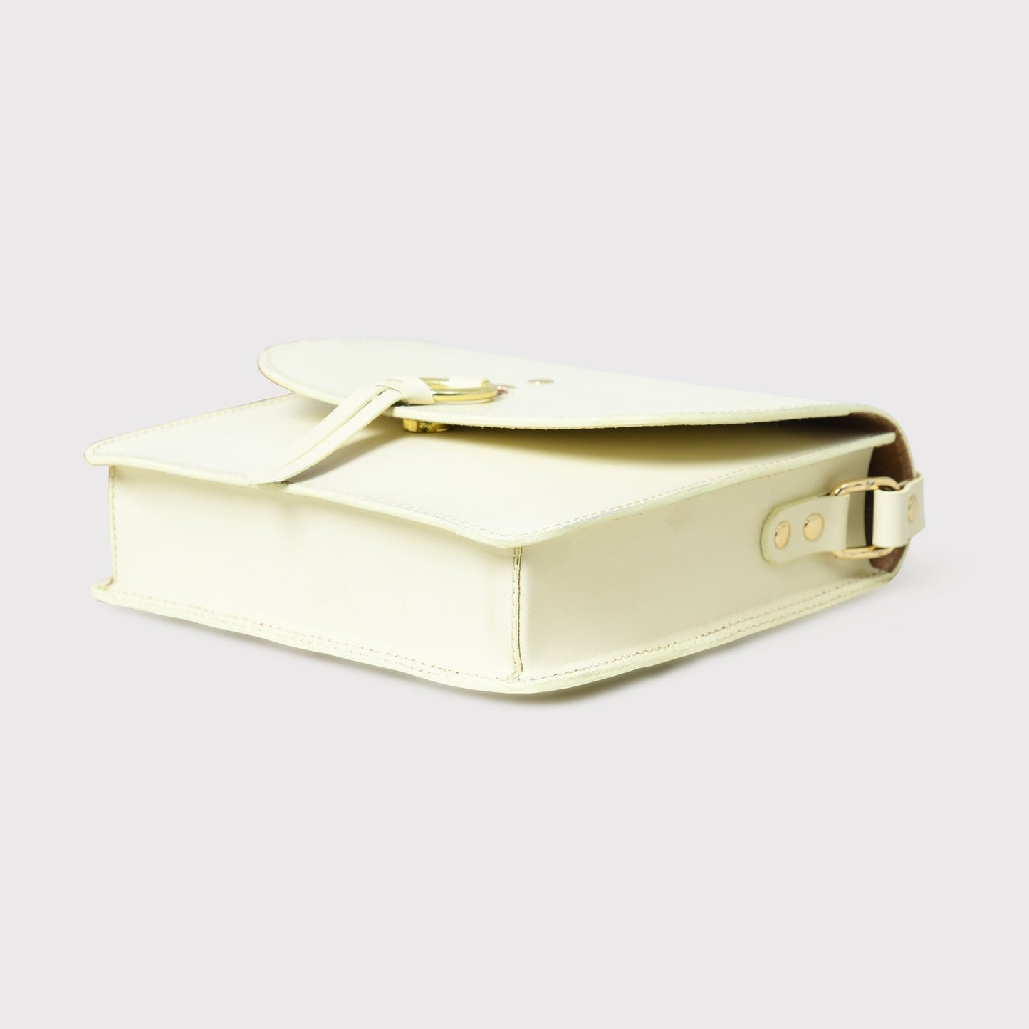 Pearl Essence Crossbody Bag