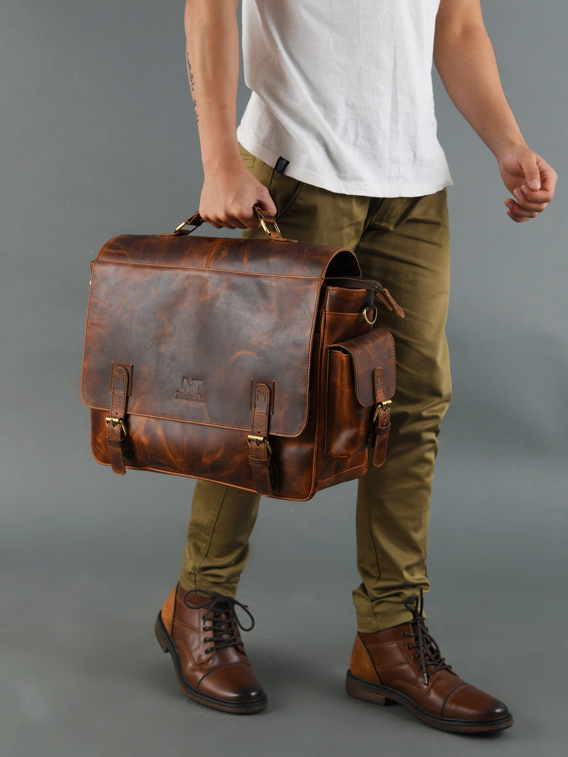 Dakota Rugged Briefcase Messenger