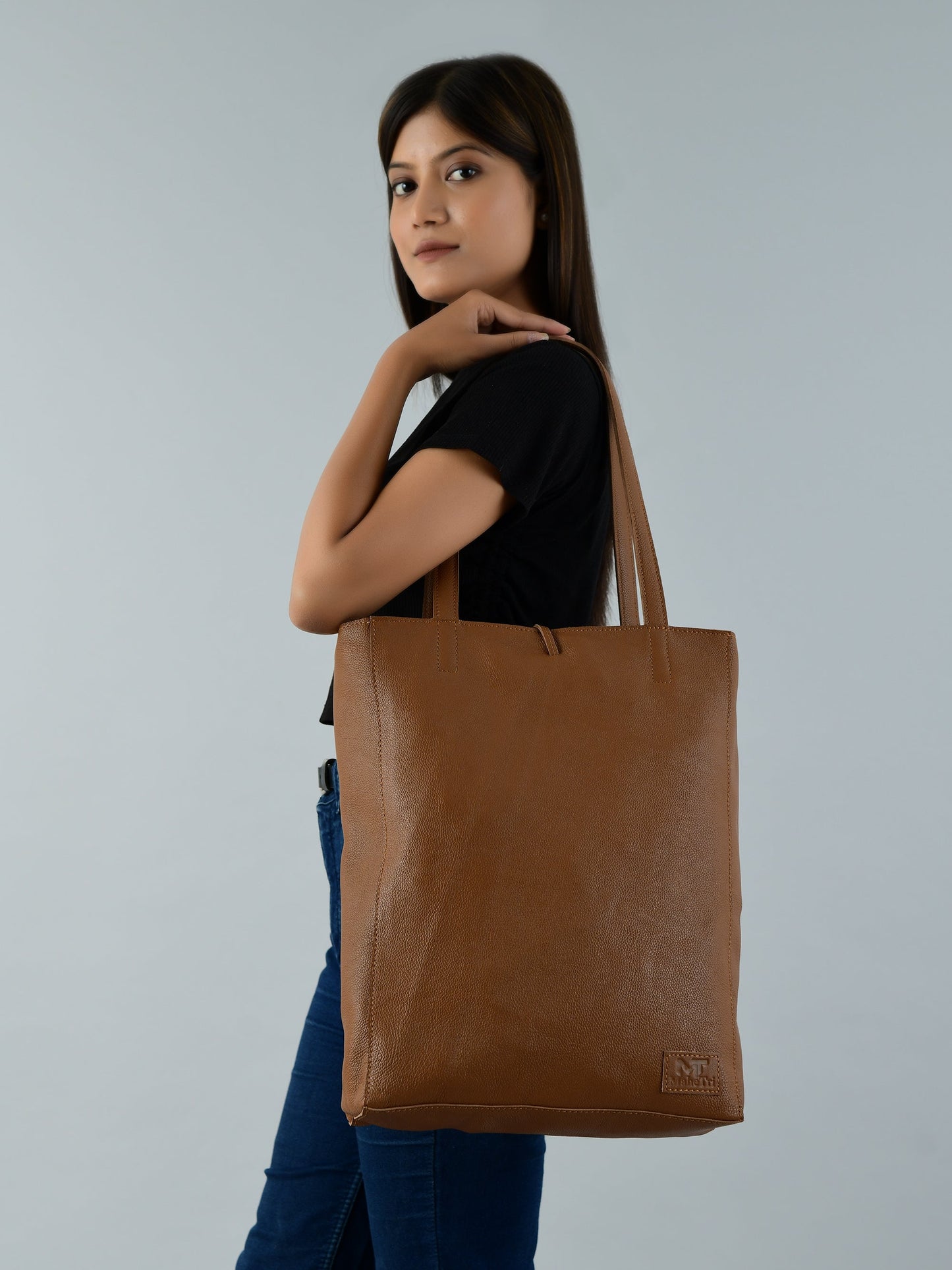 Café Chic Women's Leather Tote Bag