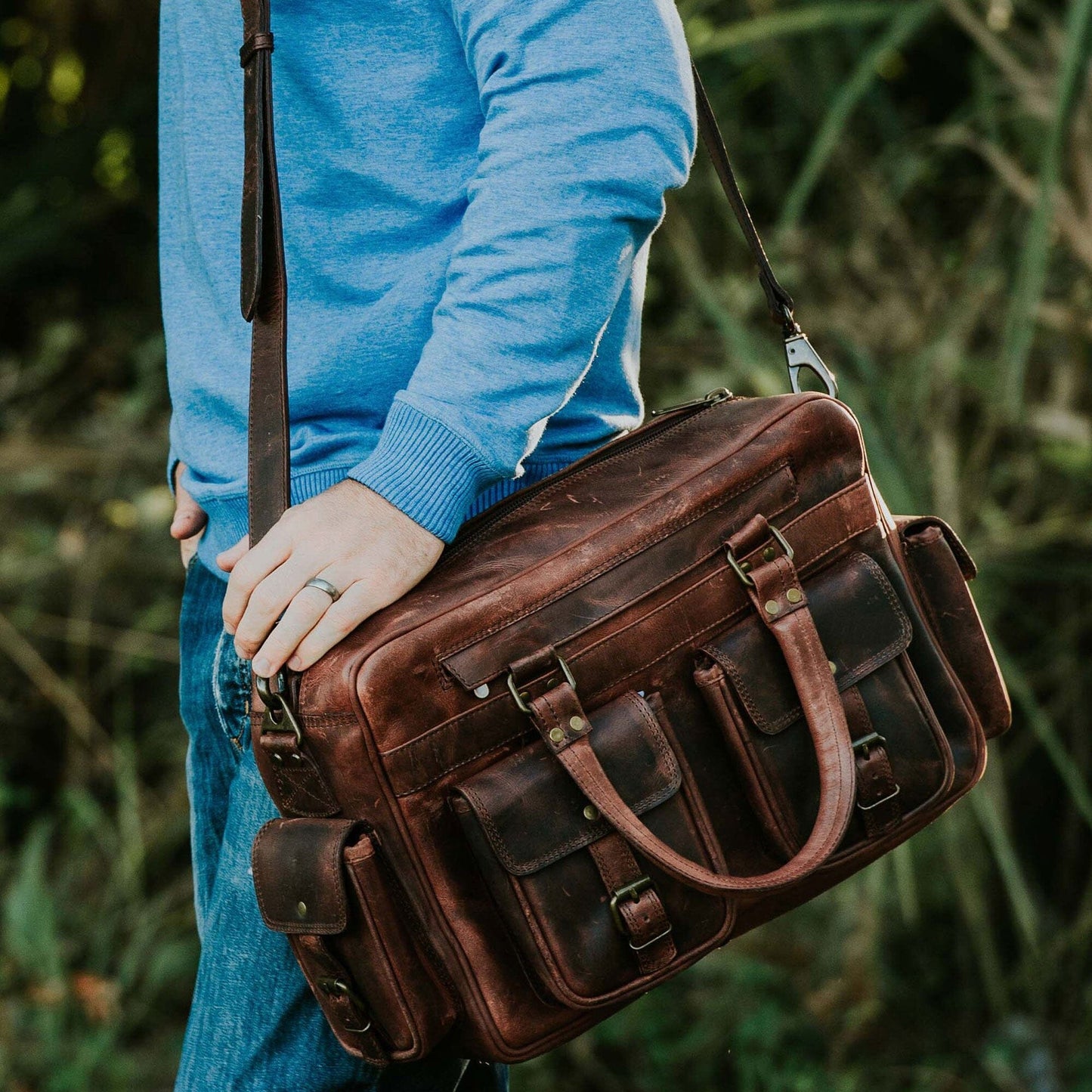 mens brown leather messenger laptop briefcase bag