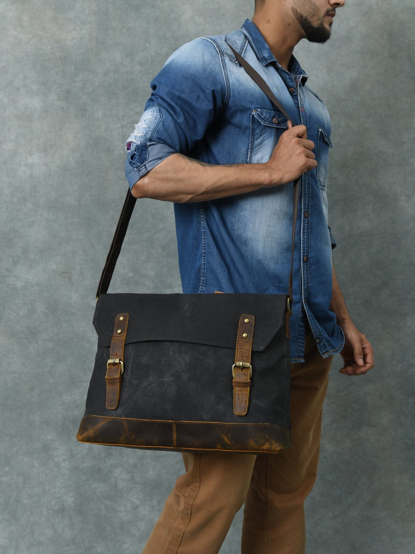 The Nelson Canvas Crossbody